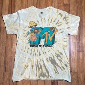 MTV Yellow Tye Dye Size Medium T shirt